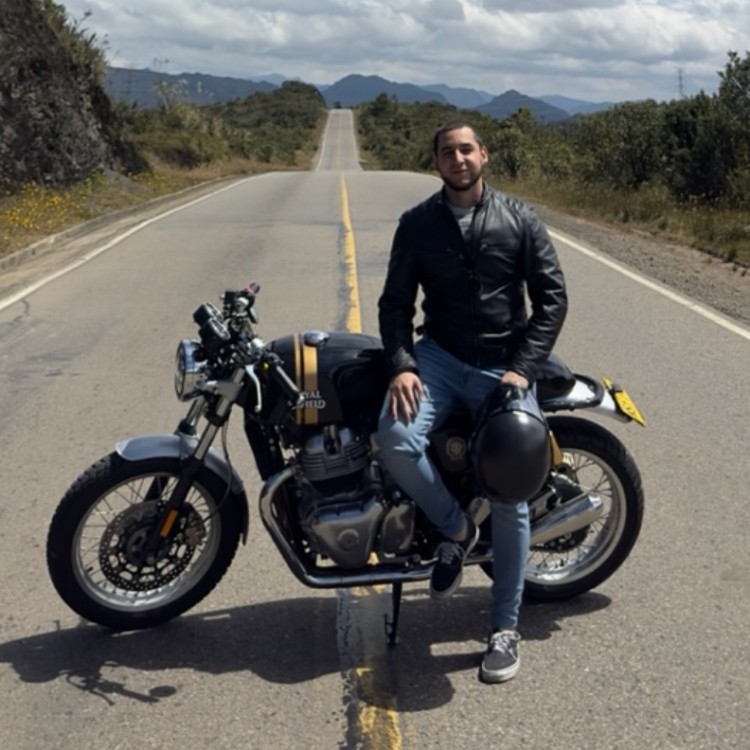 The Distinguished Gentleman's Ride - Ramiro Andrés Briceño Quintero