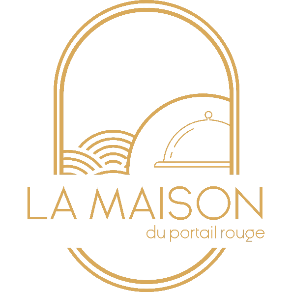 La maison du portail rouge